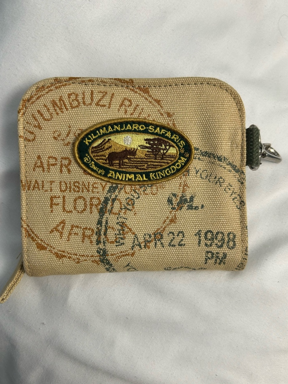 Disney Kilimanjaro Safaris Animal Kingdom Zip Wallet - Tan Canvas
